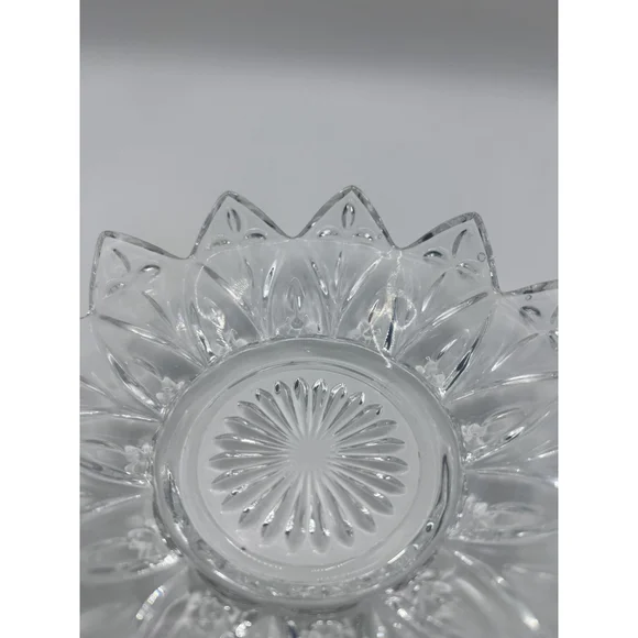 Federal Carnival Glass Petal Bowls Plates 5 1/4" Vintage Set of 8 Candy Dessert - Picture 6 of 8